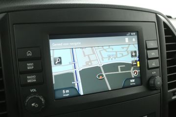 Voertuigafbeelding 12