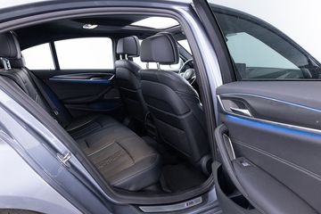 Voertuigafbeelding 8