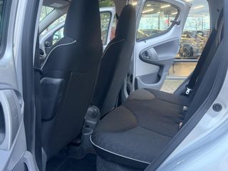 Voertuigafbeelding 15