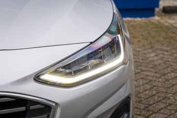 Voertuigafbeelding 6