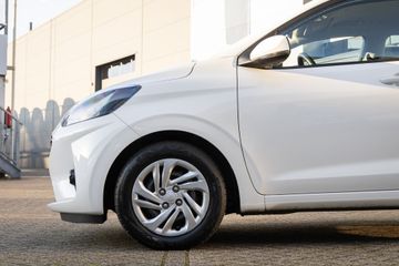 Voertuigafbeelding 8