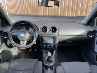 Voertuigafbeelding 5