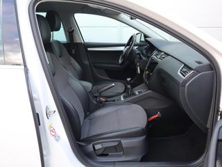 Voertuigafbeelding 12