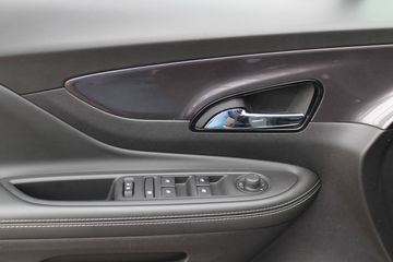 Voertuigafbeelding 28