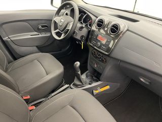 Voertuigafbeelding 16