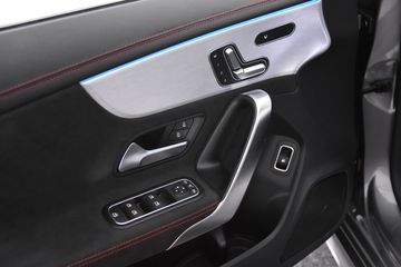 Voertuigafbeelding 19