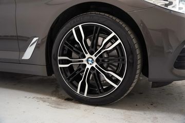 Voertuigafbeelding 32