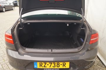 Voertuigafbeelding 24