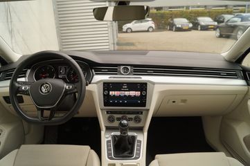 Voertuigafbeelding 8