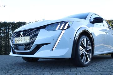 Voertuigafbeelding 5