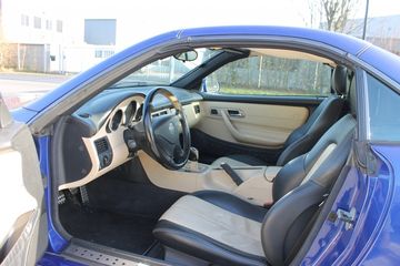 Voertuigafbeelding 6