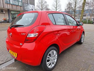 Voertuigafbeelding 4