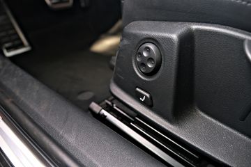 Voertuigafbeelding 30