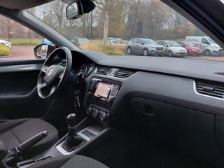 Voertuigafbeelding 30