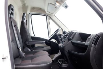 Voertuigafbeelding 2