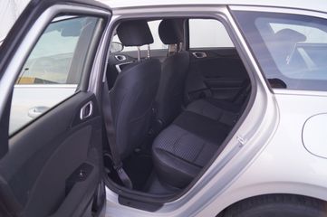 Voertuigafbeelding 7