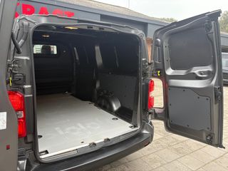 Voertuigafbeelding 27