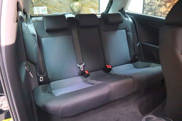 Voertuigafbeelding 30