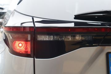 Voertuigafbeelding 27