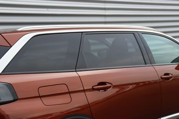 Voertuigafbeelding 12