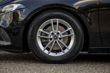 Voertuigafbeelding 8