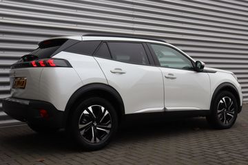 Voertuigafbeelding 6