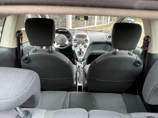 Voertuigafbeelding 8