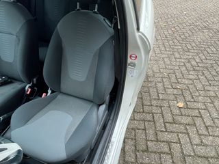 Voertuigafbeelding 9