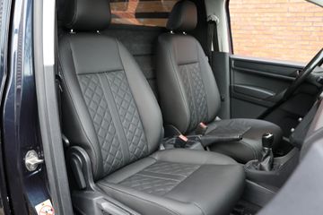 Voertuigafbeelding 6