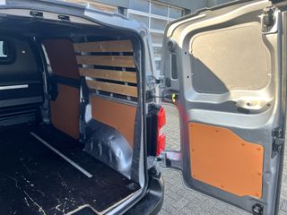 Voertuigafbeelding 16