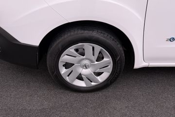 Voertuigafbeelding 6