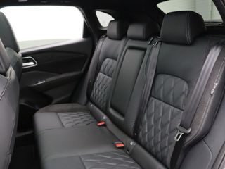 Voertuigafbeelding 36