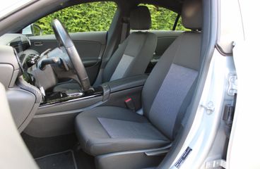 Voertuigafbeelding 7