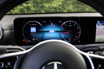 Voertuigafbeelding 9