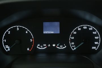 Voertuigafbeelding 11