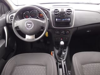 Voertuigafbeelding 6