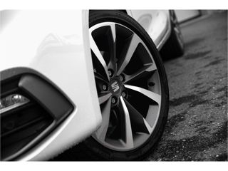 Voertuigafbeelding 4