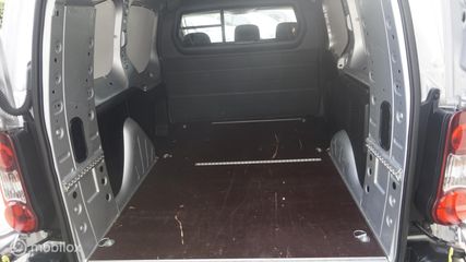 Voertuigafbeelding 11