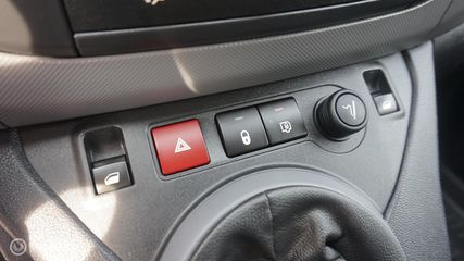 Voertuigafbeelding 12