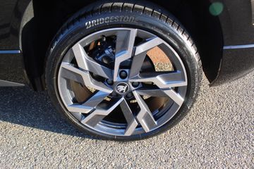 Voertuigafbeelding 5