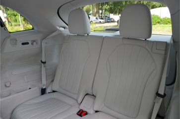 Voertuigafbeelding 16