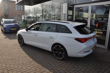 Voertuigafbeelding 4