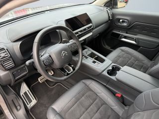 Voertuigafbeelding 12