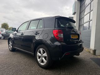 Voertuigafbeelding 4