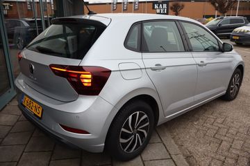 Voertuigafbeelding 3