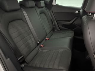 Voertuigafbeelding 36