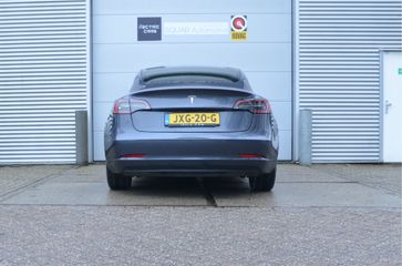 Voertuigafbeelding 8