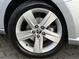 Voertuigafbeelding 6