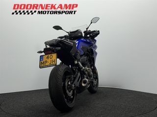 Voertuigafbeelding 13