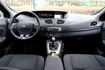 Voertuigafbeelding 11